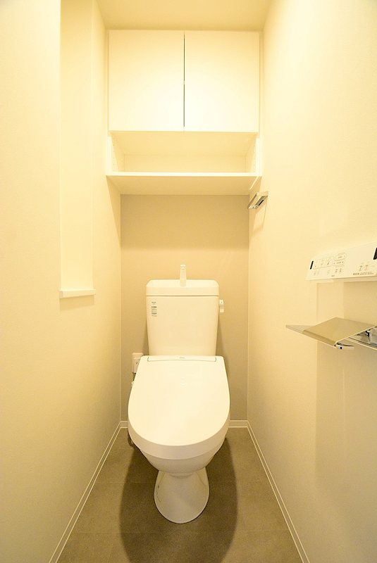 グランドコンシェルジュ練馬中村橋アジールコート4階 ※カラータイプ異なります