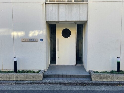 ハイツ南常盤台2階 エントランス外観