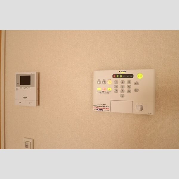 Calm ホームセキュリティとTVモニタホン