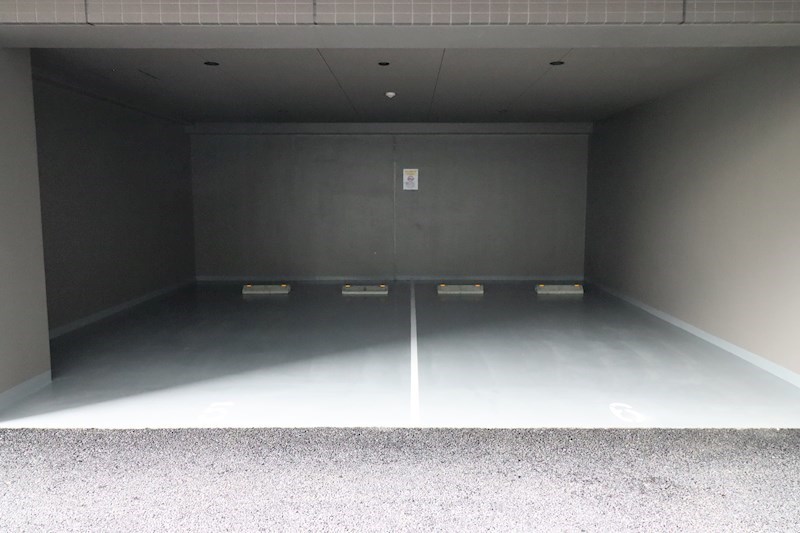 ジェノヴィア新子安0903号室 駐車場