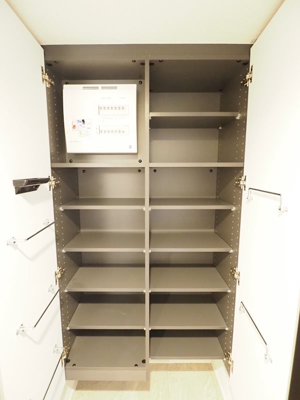 クロスレジデンス日本橋本町2階 収納