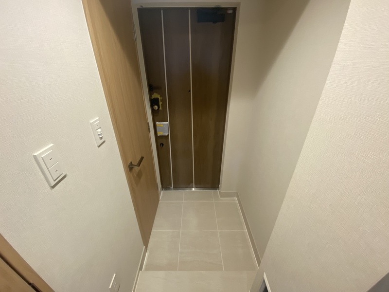 ONE ROOF RESIDENCE TAMACHI 玄関
