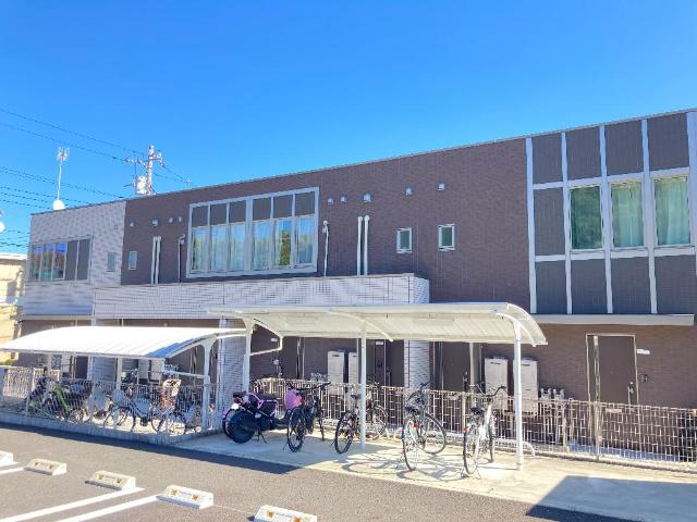 エスタシオン 外観写真（昼）