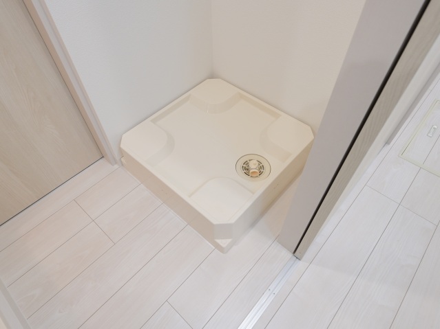 スカイルーチェ川口芝中田104号室 洗濯機置場