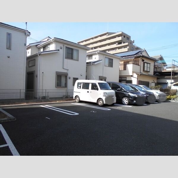 ボナール・中央 駐車場