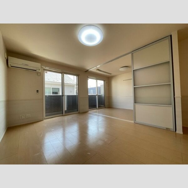 パストラル リビング