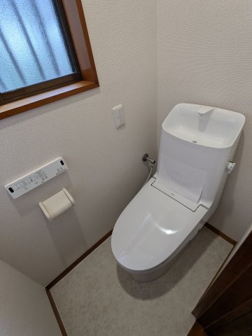 綱島西４丁目戸建て トイレ