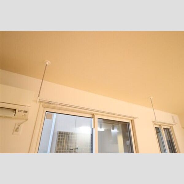 カロン101号室 室内物干し