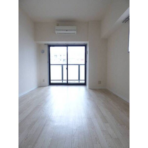 メゾン・ド・ヴィレ勝どき リビング