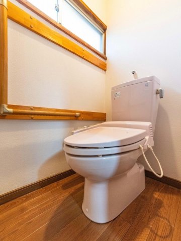 豊平町戸建 温水洗浄便座付きで、毎日快適にお使いいただけます