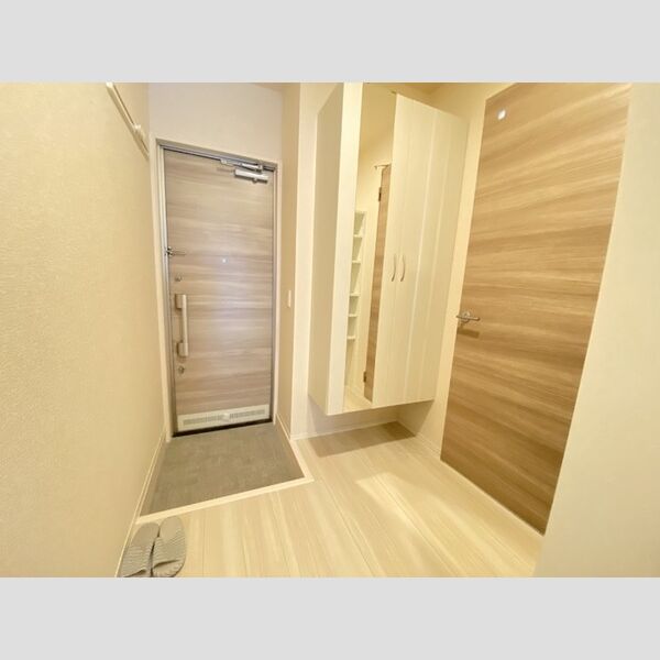 ブレッザ港南台 玄関