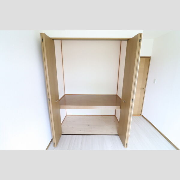 ルミナール203号室 クローゼット