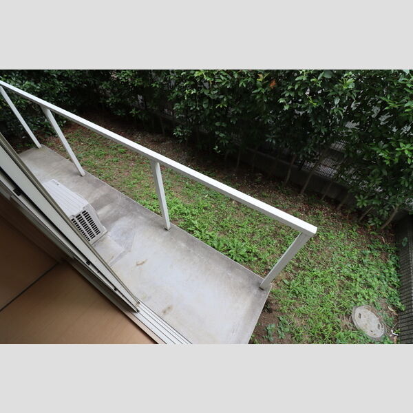 リビングタウン北上尾　A102号室 専用庭