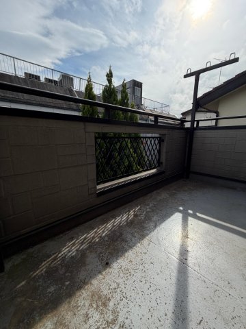 東村山市久米川町戸建て 南向きで洗濯物がよく乾きます。