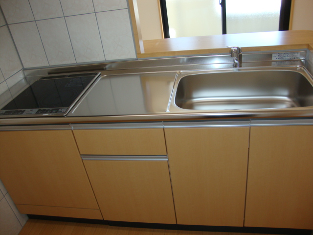 サンヒルズ305号室 キッチン