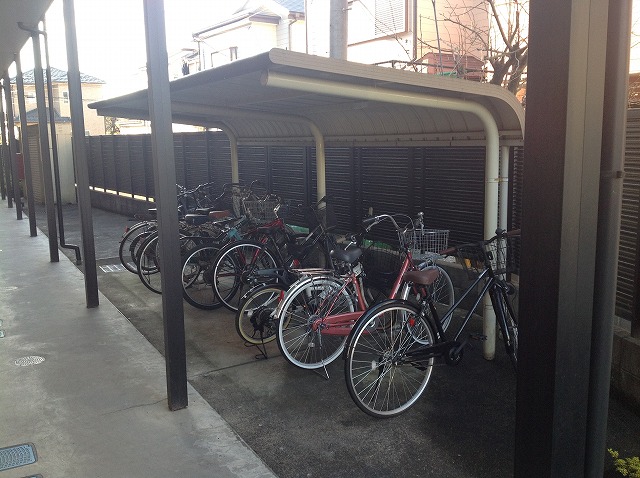 レオパレスシャンテ205号室 駐輪場