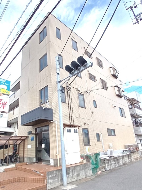 4階