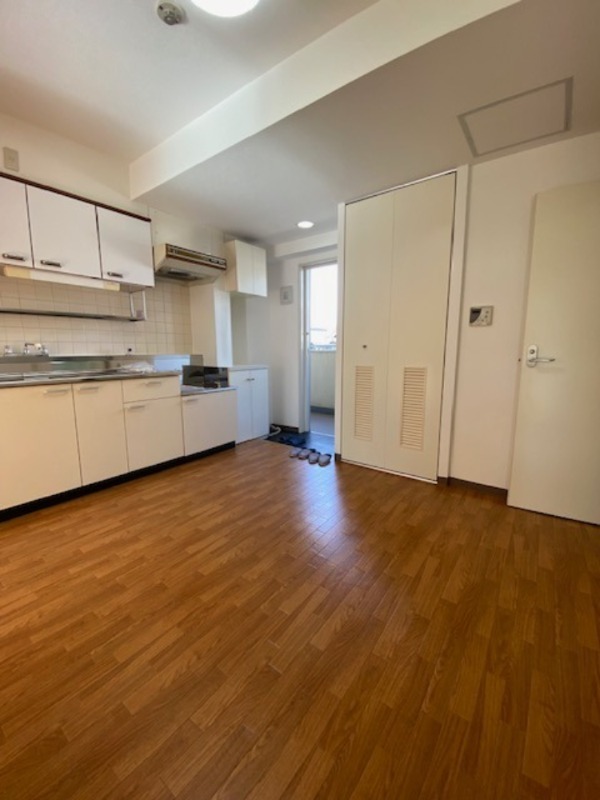 パーク・サイド関3階 リビング