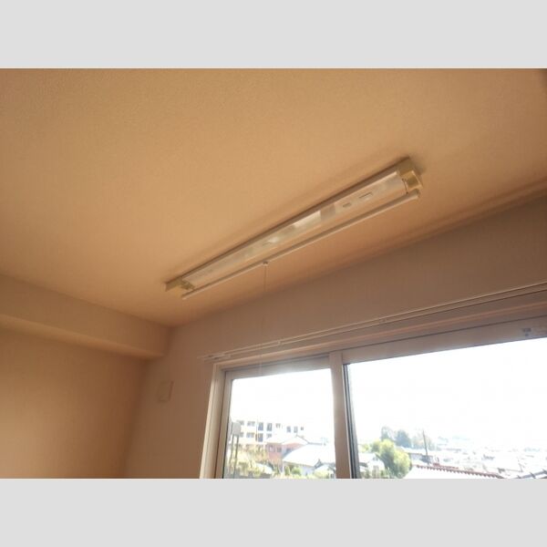 ベイサージュ203号室 室内物干し