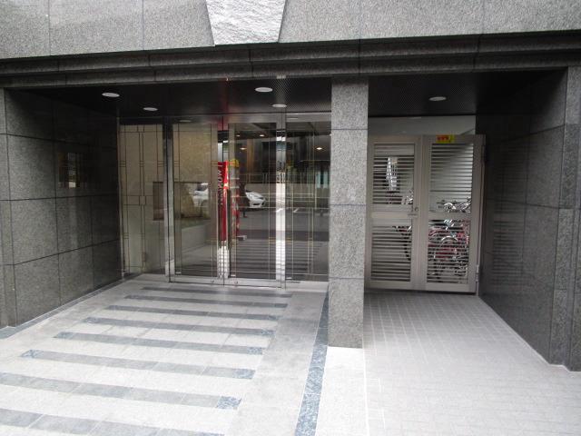 アーバンクリスタル九段下9階 エントランス