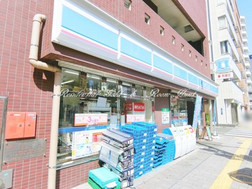 ｂ’ＣＡＳＡ両国301号室 【コンビニエンスストア】ローソン 寿三丁目店まで1016ｍ