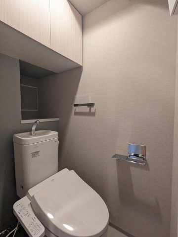 アルティザ自由が丘0401号室 トイレ