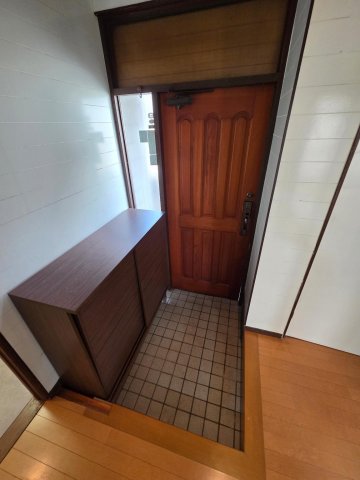 習志野1丁目13戸建 3SLDK 玄関