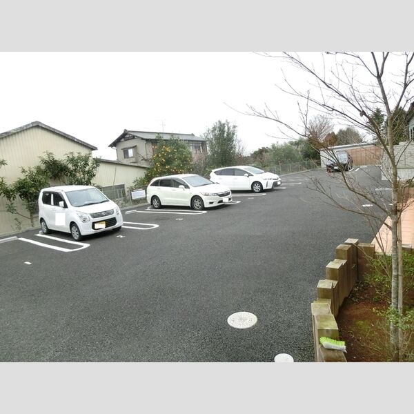 フローラルあすみ 駐車場