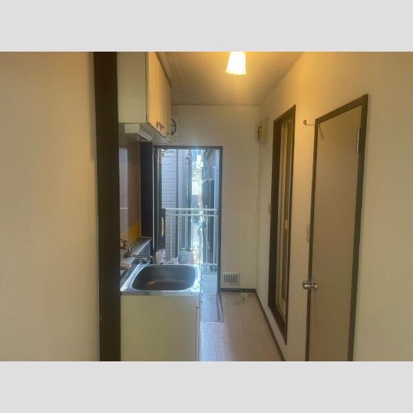 第5関口ハイム 玄関