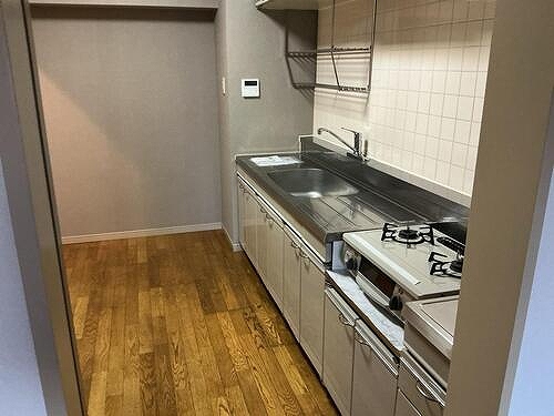 テレパレス船橋三咲Ａ棟 キッチン約4.0畳　※2025年9月撮影