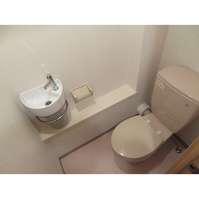 ロイヤルヒルズ浦和 内観