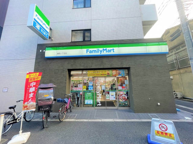 ブランシェ練馬Ⅱ301号室 ファミリーマート練馬一丁目店(コンビニ)まで130m