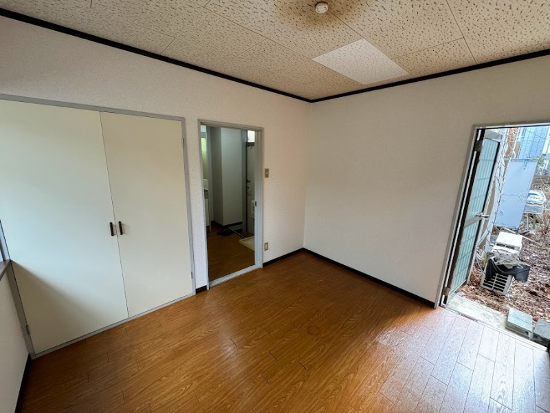 ヴァルトハイム池の上 リビング