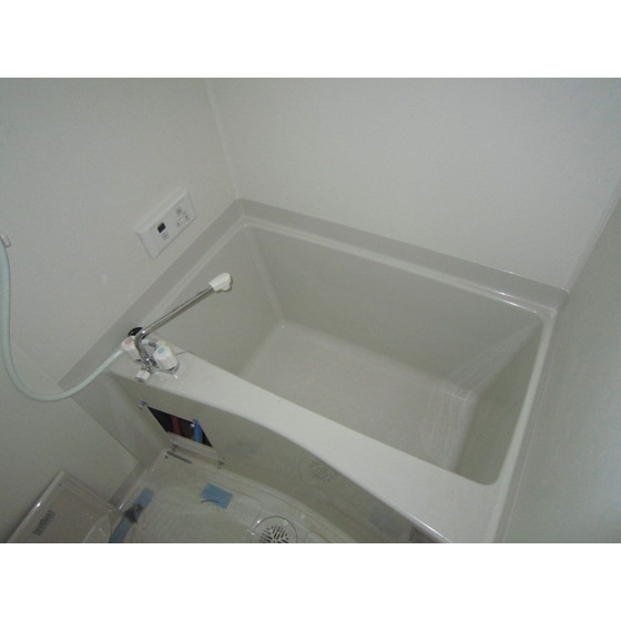 ローランド 内観