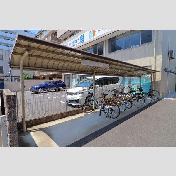 エスト・レザン　Ⅱ 駐輪場