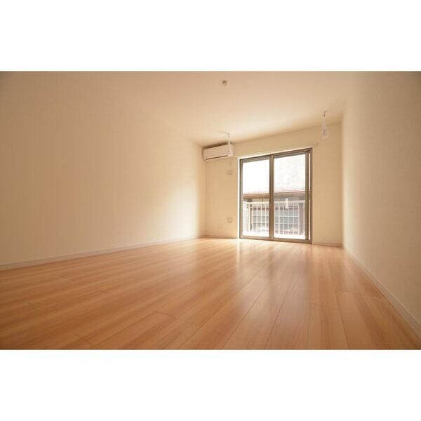 アーバンコート白鳥 リビング