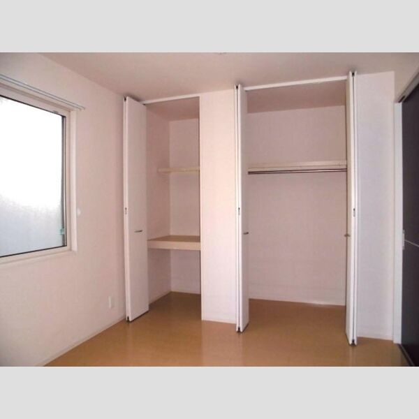 サンティエ クローゼットと物入