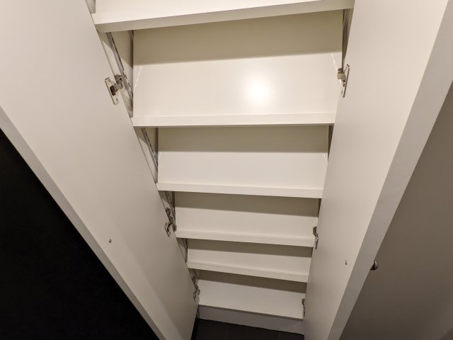 アレーロ西早稲田 収納