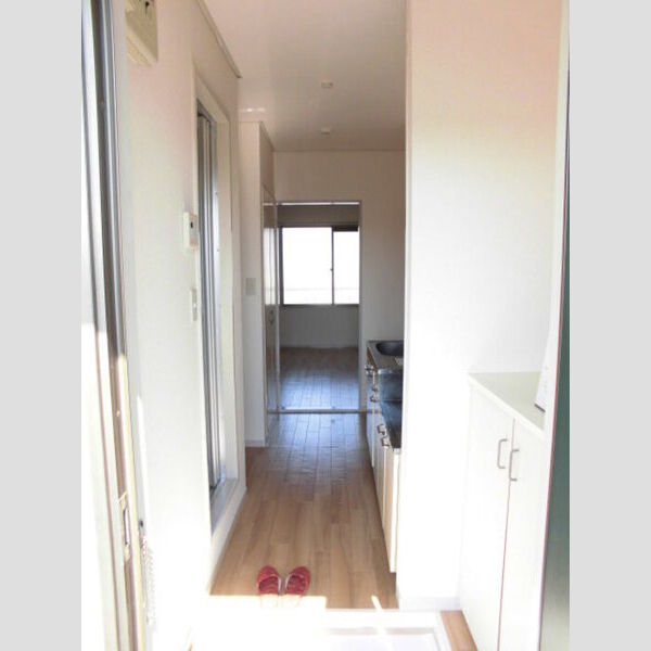 エステート葛城 玄関