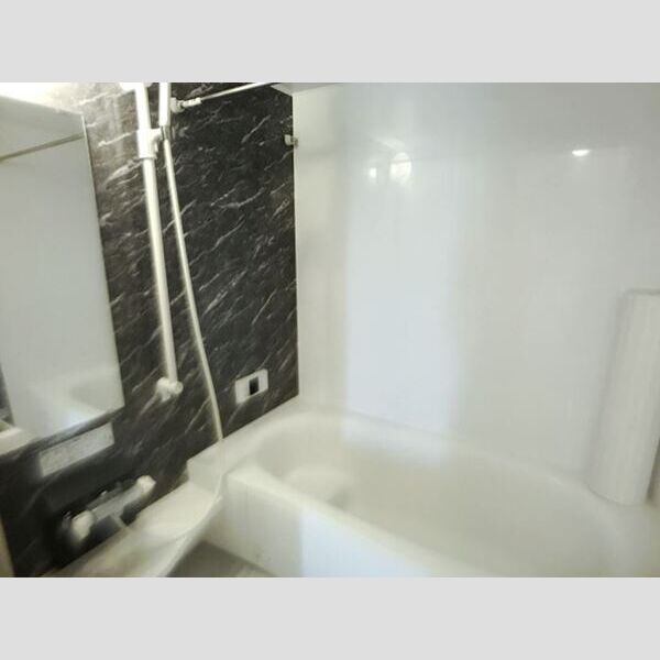 メゾン・ジャンティーユ 一坪風呂