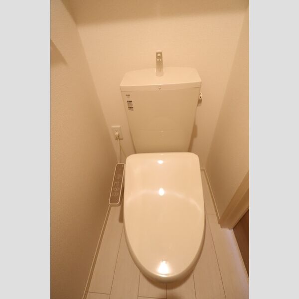 スリーシップ 温水洗浄暖房便座