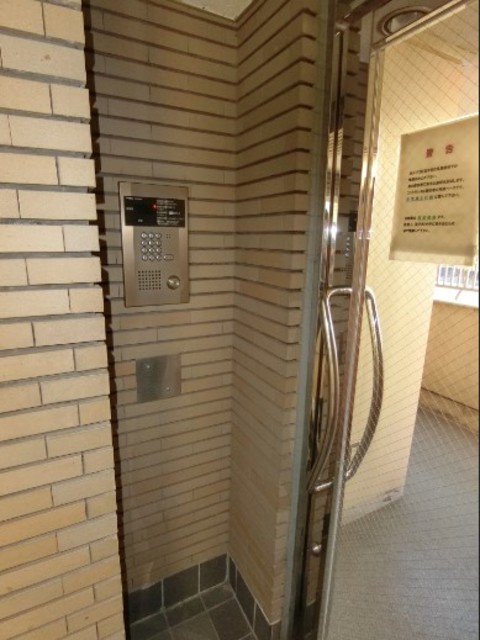 ナズ中馬込レックス0406号室 オートロックエントランス