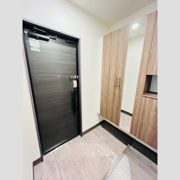 ジェルベーラ 玄関