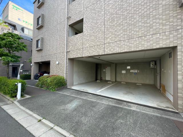 アヴィニティー上板橋 駐車場