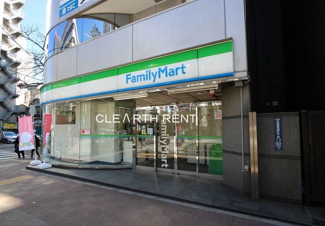 ラフィール八丁堀 【コンビニエンスストア】ファミリーマート 日本橋茅場町店まで552ｍ