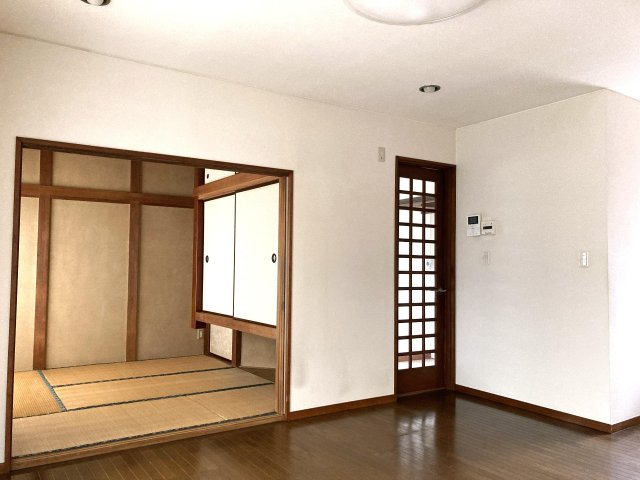 長沼町戸建４LDK 1階和室。こたつ好きにおすすめ！