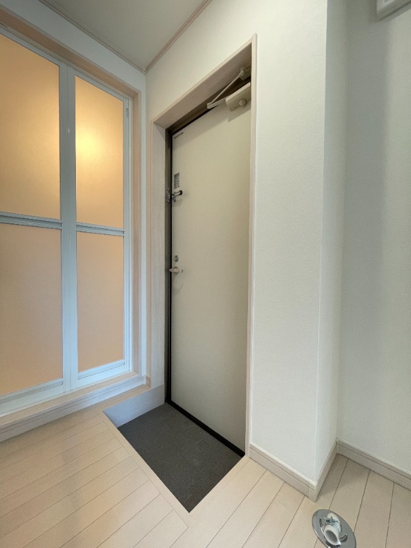 リヴィン南千住3階 玄関