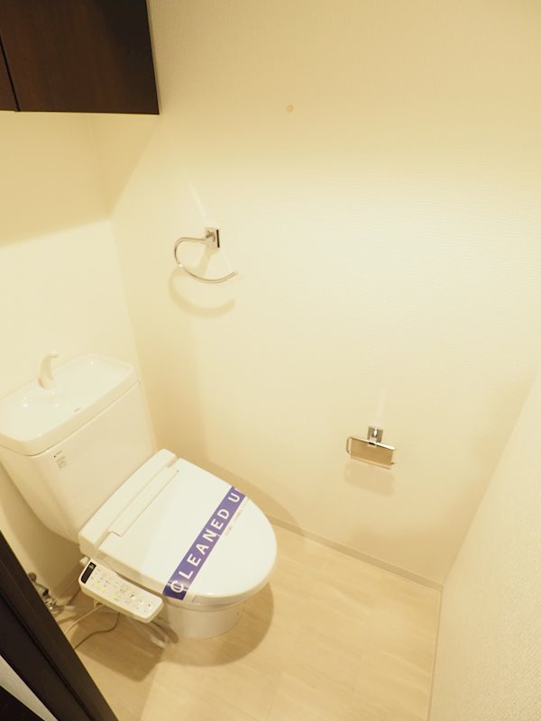 パークフラッツ市谷台町坂2階 トイレ