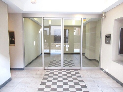 スタジオスクエア住吉 エントランス　※前回募集時2021年11月撮影