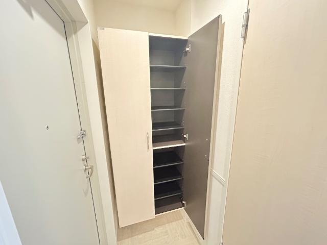 charme・toit（シャルム・トワ）306号室 下駄箱